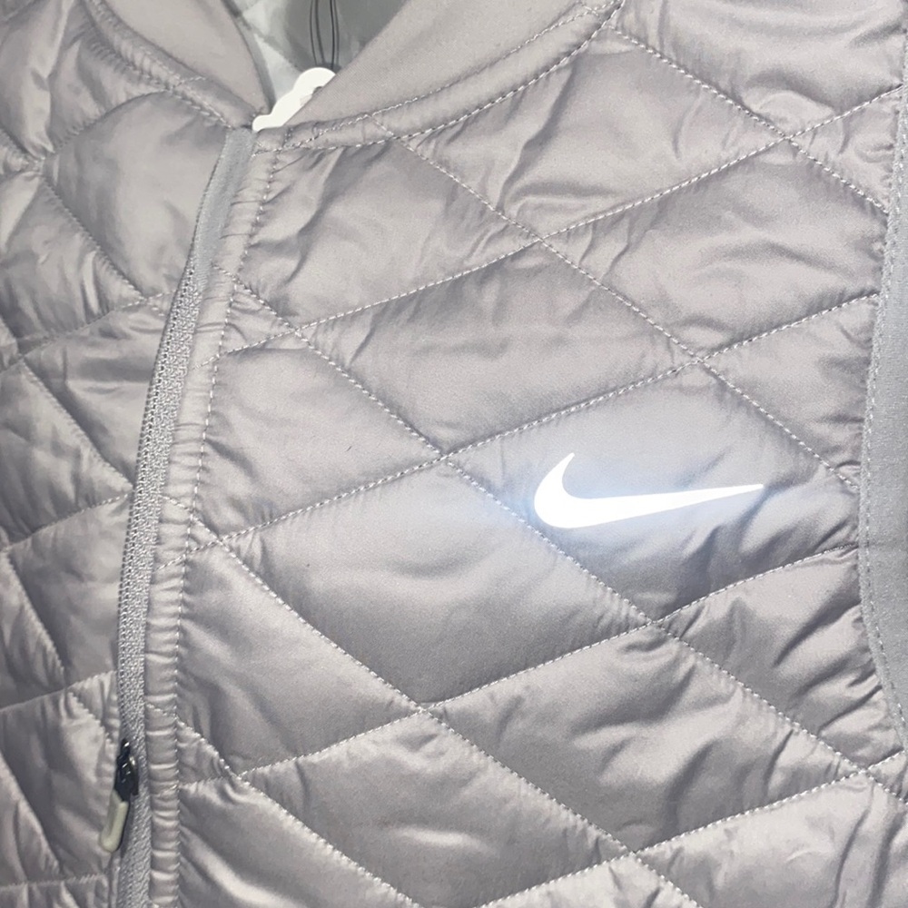 Women’s Nike Aerolayer vest jacket